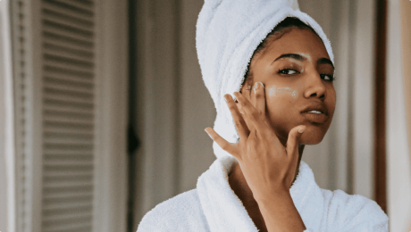 routine-cream-application